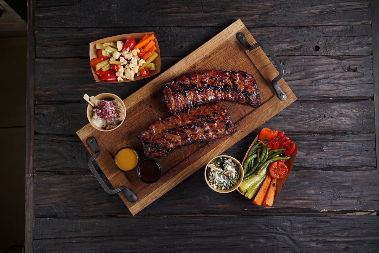 Як швидко накрити стіл для гостей?