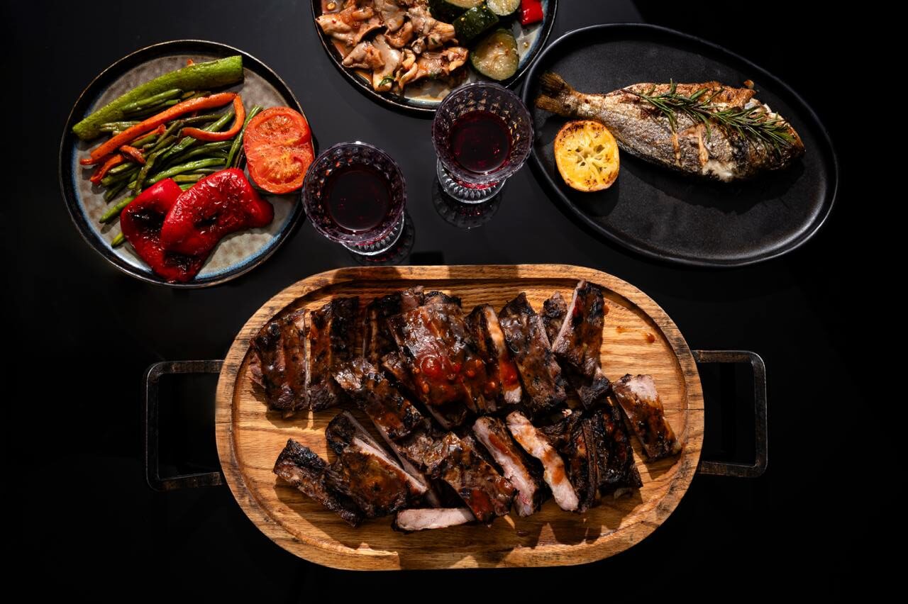 Як підігріти ребра з Реберні, щоб смакували, наче щойно з вогню